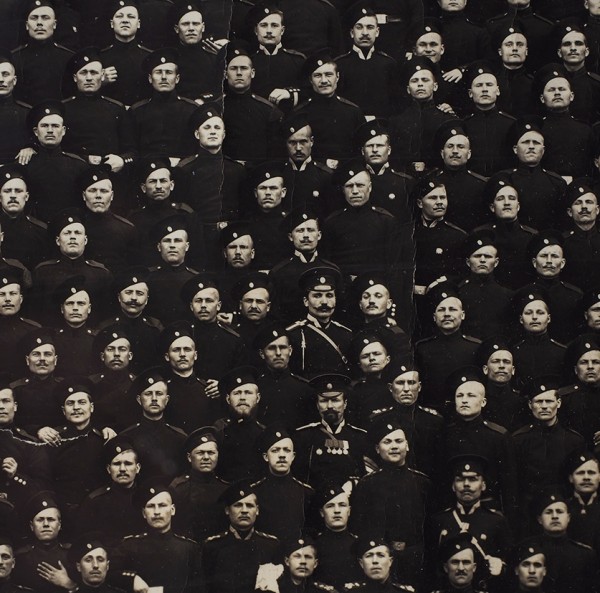 [Уникальнейший артефакт истории!] Фотография «Лейб-Гвардии Волынский полк». [Б.м., 1900-е гг.].