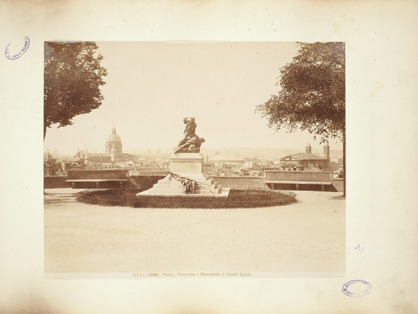 Альбом фотографий с видами Италии. Б.м., б.г. [1900-е].