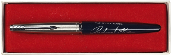 [Подарок от президента] Ручка в футляре с автографом 37-го президента США Ричарда Никсона. 1972.