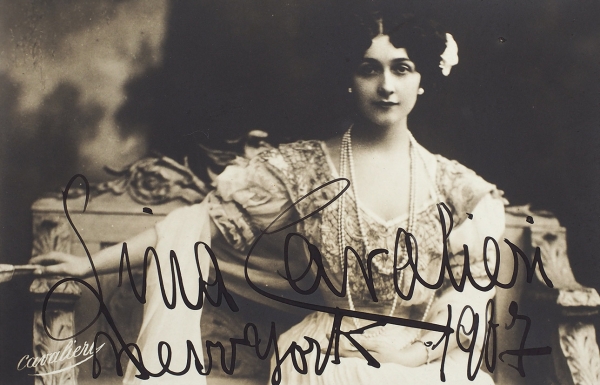 Лина Кавальери. Фотооткрытка с автографом певицы. Б.м., 1907.