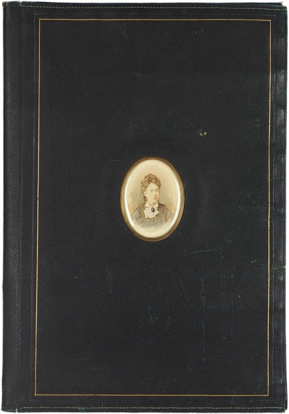 Цельнокожаный бювар с медальоном на передней сторонке. XIX век.